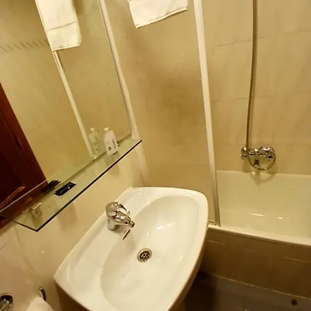 Hotel Mercado By Gaiarooms