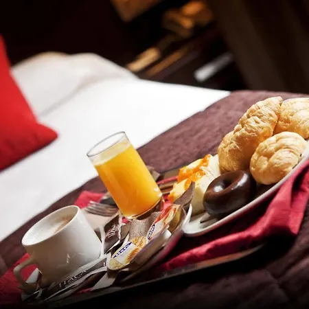 Mercado By Gaiarooms 2*